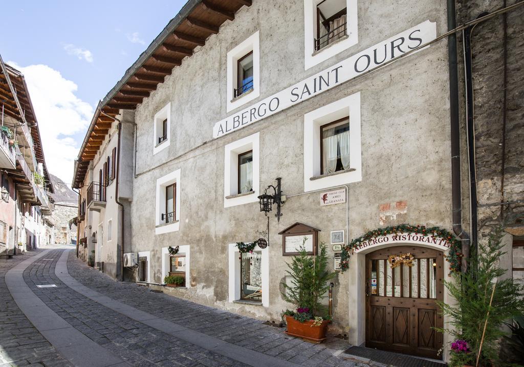 Le Coeur Du Pont Hotel Donnaz Bagian luar foto