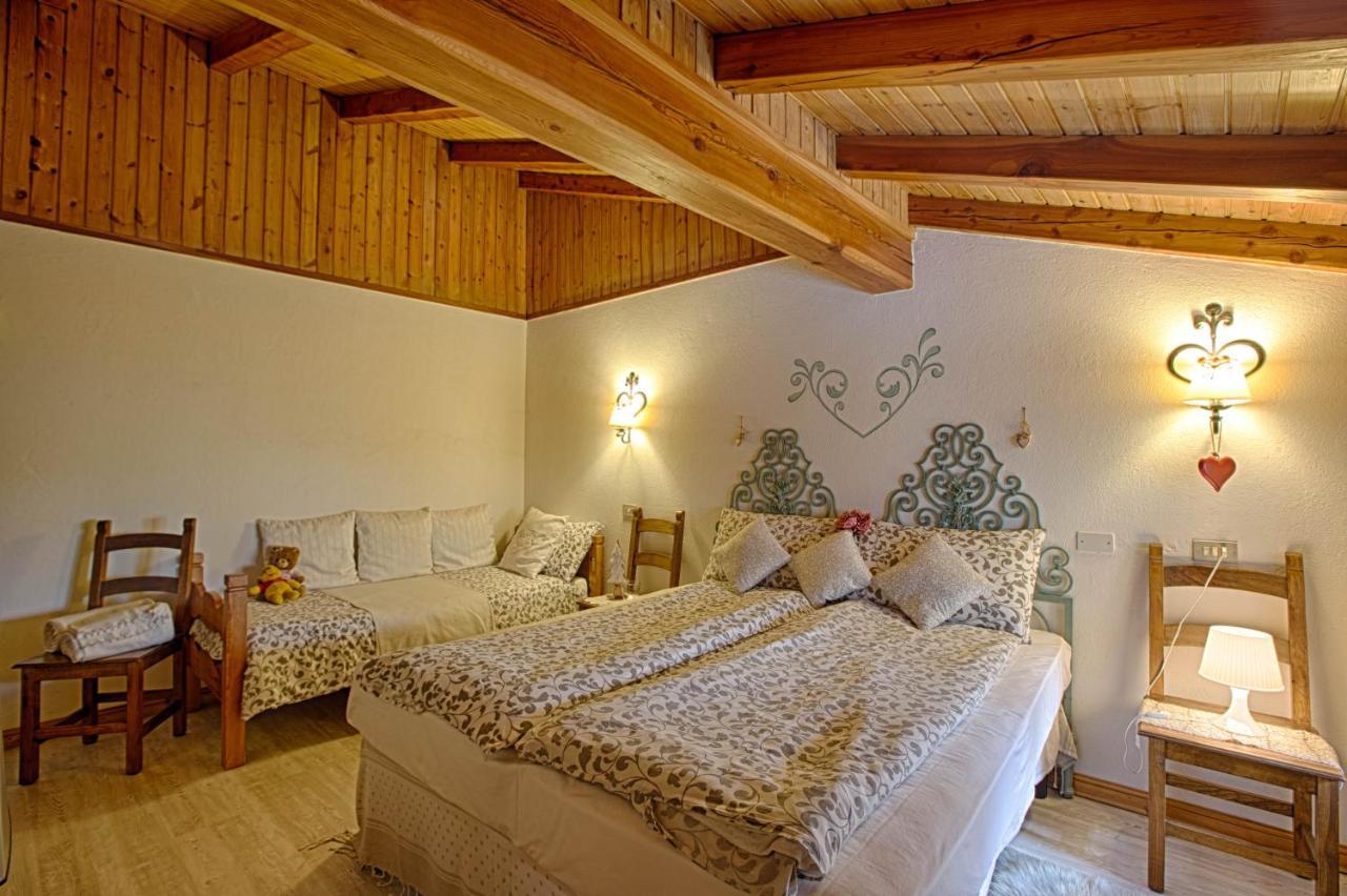 Le Coeur Du Pont Hotel Donnaz Bagian luar foto